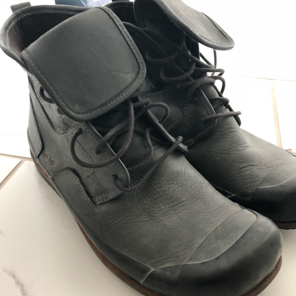Men’s Diesel boots us10.5 or euro 44